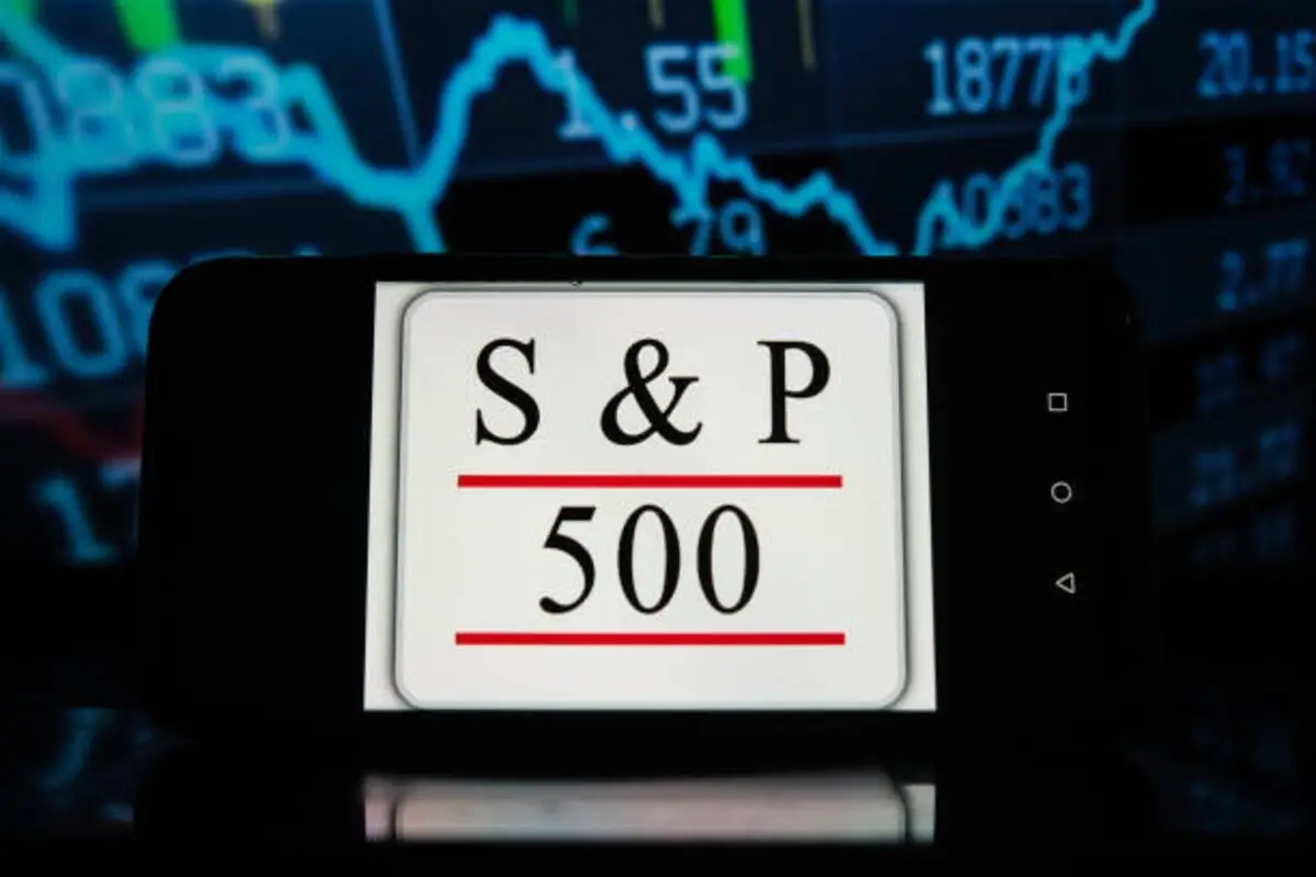 Intraday: Fed Rate Cut Hopes Fuel Market Surge: S&P Up 0.8%