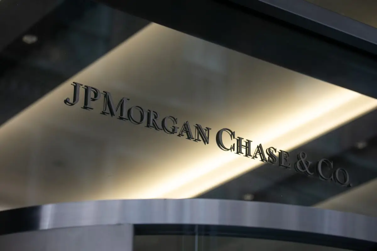 JPMorgan Unveils AI Chatbot for 50,000 Employees, Targets $1.5B in Value